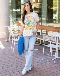 Girlfriend Fit Graphic Tee - Find Inspiration -Active Aura Shop 12.24 G L 775copy