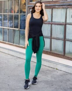 Best Squat Proof Leggings In Jungle Green -Active Aura Shop BestSquatProofPocketLeggings JungleGreen 1