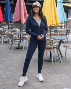 Best Squat Proof Leggings In Navy -Active Aura Shop BestSquatProofPocketLeggings Navy 9