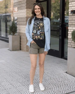 Boyfriend Fit Graphic Tee - Discover, Explore, Refresh -Active Aura Shop BoyfriendFitGraphicTee Discover 6