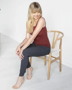 Essential Ribbed Rust Fitted Tank Top -Active Aura Shop EssentailRibbed FittedTank Rust 3 5c6118cc b680 4880 a875 a9ecc3c76187