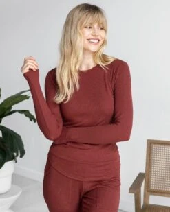 Essential Ribbed Rust Long Sleeve Tee -Active Aura Shop EssentialRibbed LongSleeveTee Rust 6 7f0cb777 5cfe 4a02 b539 0615d7a6d2f7