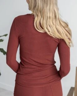 Essential Ribbed Rust Long Sleeve Tee -Active Aura Shop EssentialRibbed LongSleeveTee Rust 7 754f24f8 f31d 406f a5c0 0e9d522d5d77