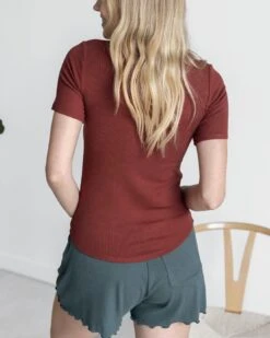 Essential Ribbed Rust Short Sleeve Fitted Tee -Active Aura Shop EssentialRibbed ShortSleeveFittedTee Rust 8 044a839e 61c1 494f 8589 0986540db301