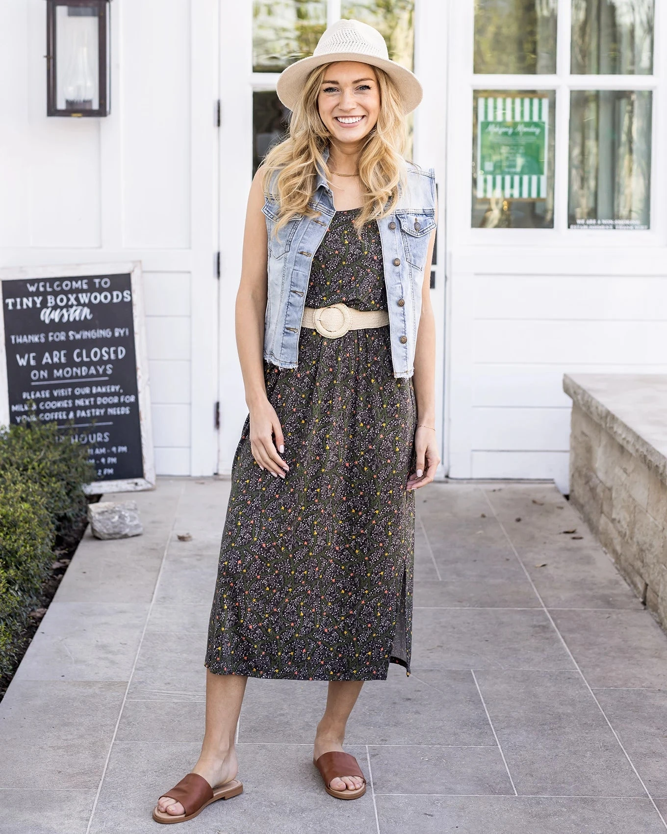 Pocketed Blouson Dress In Black Ditsy 4 Pocketed Blouson Dress In Black Ditsy - Image 2