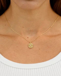 Gold Rhinestone Pendant Necklace