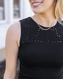 Seamless Cut-Out Layering Tank In Black -Active Aura Shop SeamlessCutOutLayeringTank Black 1