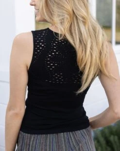 Seamless Cut-Out Layering Tank In Black -Active Aura Shop SeamlessCutOutLayeringTank Black 10