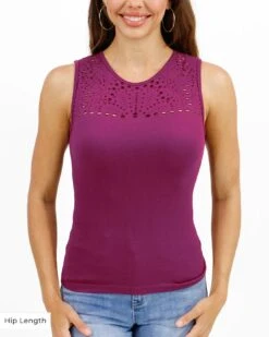 Seamless Cut-Out Layering Tank In Berry -Active Aura Shop SeamlessCutOutLayeringTank Hip 1