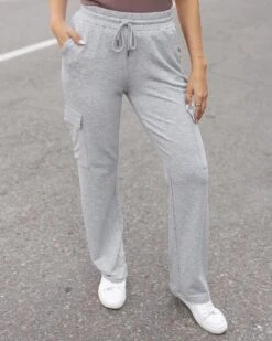 Signature Soft Mid-Heathered Grey Straight Leg Cargo Sweatpants