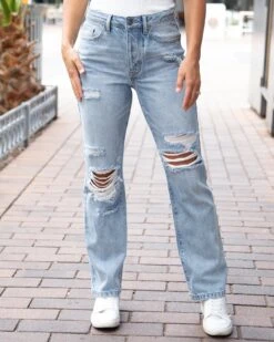 Stretch Mix Distressed Light-Wash 90's Jeans
