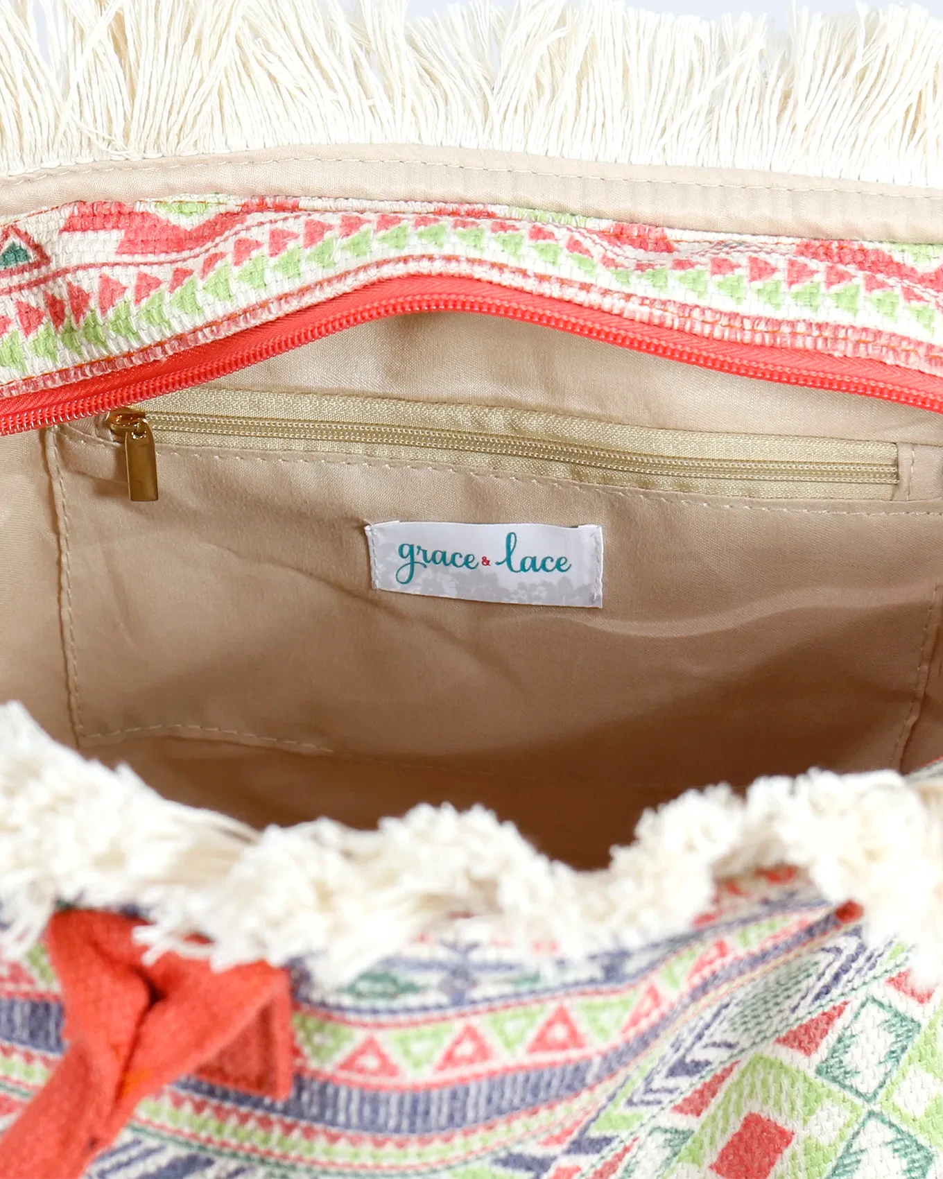 Summer Fringe Tote In Aztec 8 Summer Fringe Tote In Aztec - Image 6